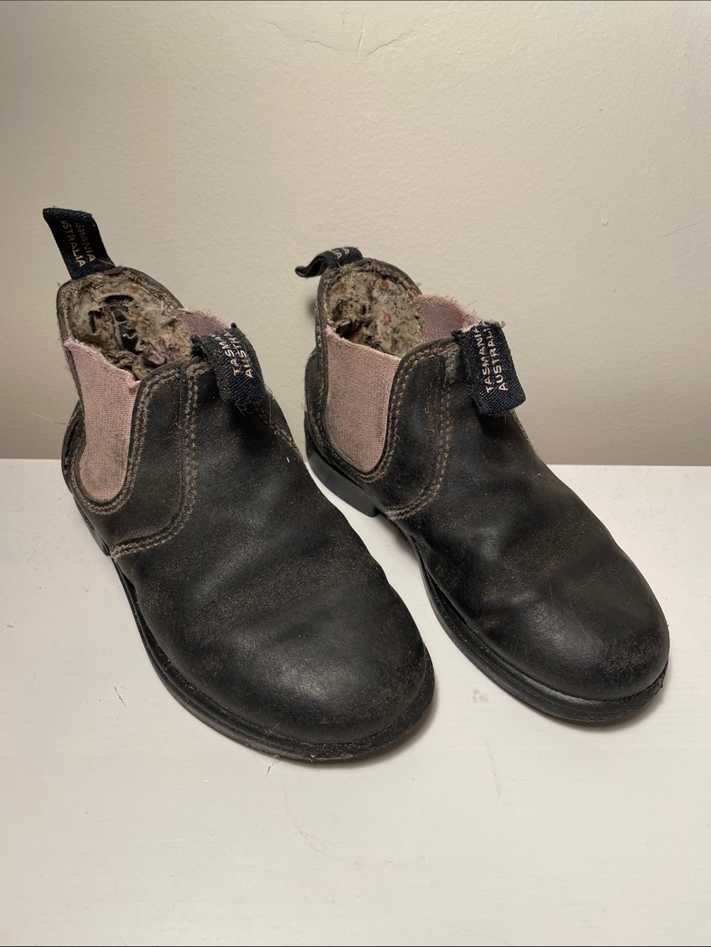 FREE with purchase Kid’s Blundstones